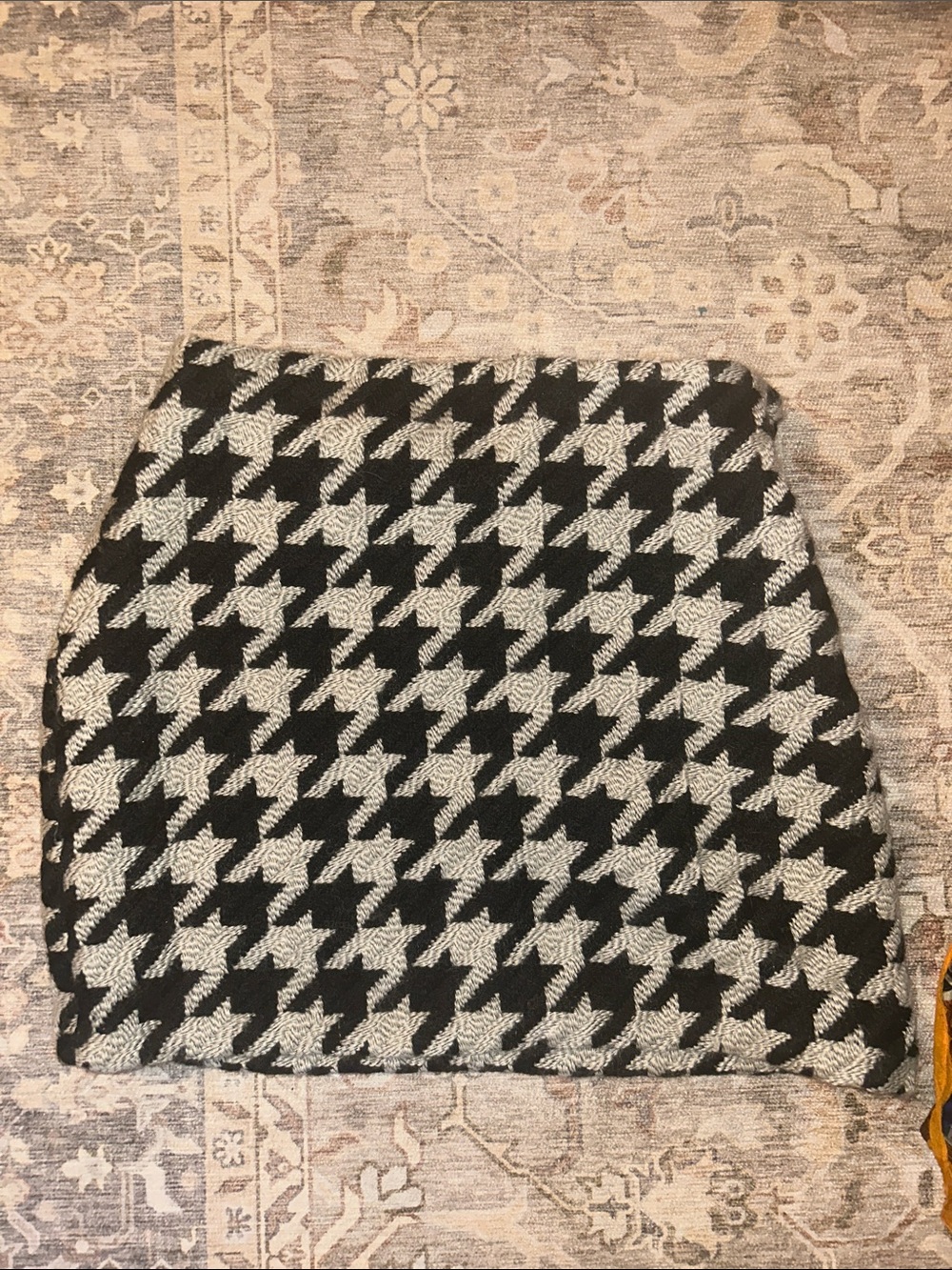 H&M Black and White Houndstooth Mini Skirt